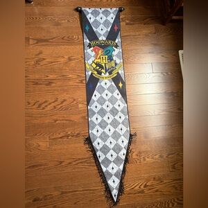 Harry Potter Hogwarts 12" x 60" Felt Banner Calhoun Warner Bros.